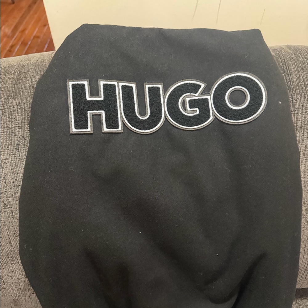 HUGO Black Logo Sweatshirt